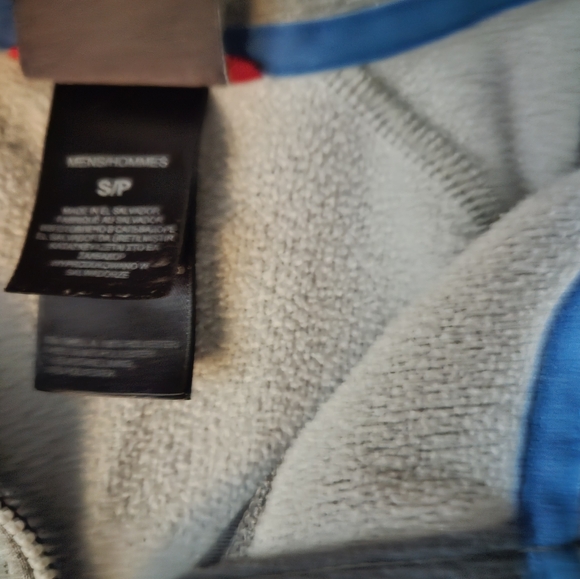 The North Face Women's sweater - Picture 4 of 14